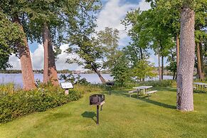 Best Western Premier The Lodge on Lake Detroit