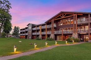 Best Western Premier The Lodge on Lake Detroit