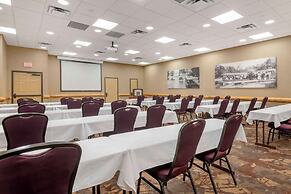 Best Western Premier The Lodge on Lake Detroit