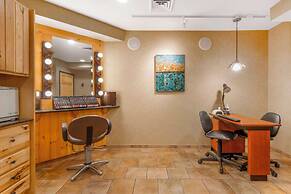 Best Western Premier The Lodge on Lake Detroit