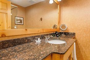 Best Western Premier The Lodge on Lake Detroit