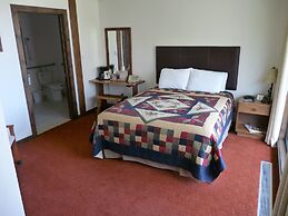 Riverbank Lodge