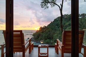 Arenas Del Mar Beachfront & Rainforest Member of the Cayuga Collection