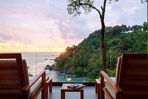 Arenas Del Mar Beachfront & Rainforest Member of the Cayuga Collection