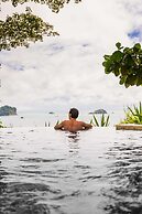 Arenas Del Mar Beachfront & Rainforest Member of the Cayuga Collection