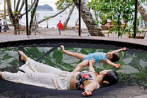 Arenas Del Mar Beachfront & Rainforest Member of the Cayuga Collection