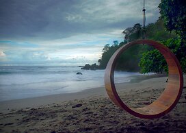 Arenas Del Mar Beachfront & Rainforest Member of the Cayuga Collection