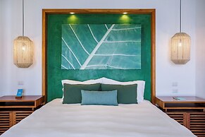 Arenas Del Mar Beachfront & Rainforest Member of the Cayuga Collection