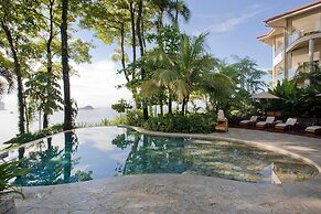 Arenas Del Mar Beachfront & Rainforest Member of the Cayuga Collection