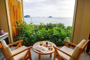 Arenas Del Mar Beachfront & Rainforest Member of the Cayuga Collection