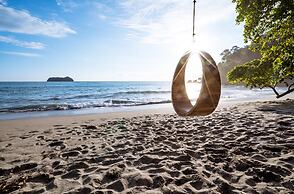 Arenas Del Mar Beachfront & Rainforest Member of the Cayuga Collection