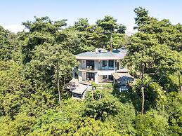 Arenas Del Mar Beachfront & Rainforest Member of the Cayuga Collection