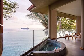 Arenas Del Mar Beachfront & Rainforest Member of the Cayuga Collection