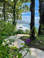 Arenas Del Mar Beachfront & Rainforest Member of the Cayuga Collection