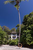 Arenas Del Mar Beachfront & Rainforest Member of the Cayuga Collection