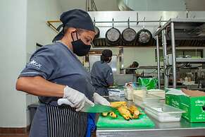 Arenas Del Mar Beachfront & Rainforest Member of the Cayuga Collection