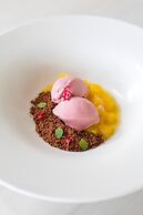 Arenas Del Mar Beachfront & Rainforest Member of the Cayuga Collection