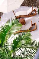 Arenas Del Mar Beachfront & Rainforest Member of the Cayuga Collection