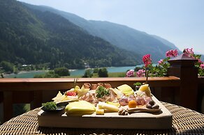 Du Lac Vital Mountain Hotel