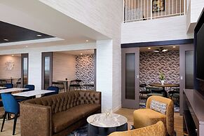 Renaissance Schaumburg Convention Center Hotel