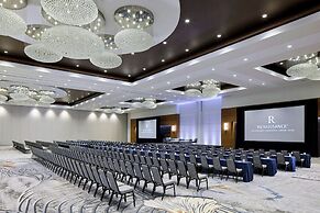 Renaissance Schaumburg Convention Center Hotel