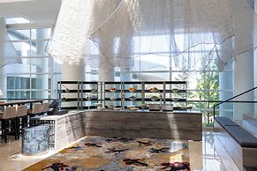 Renaissance Schaumburg Convention Center Hotel