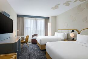 Renaissance Schaumburg Convention Center Hotel