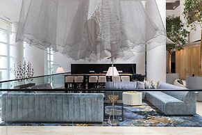 Renaissance Schaumburg Convention Center Hotel