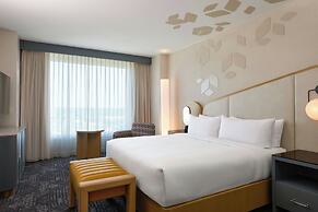 Renaissance Schaumburg Convention Center Hotel