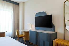 Renaissance Schaumburg Convention Center Hotel
