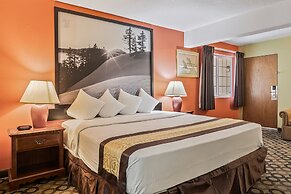 Super 8 by Wyndham Ontario