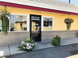 Super 8 by Wyndham Ontario