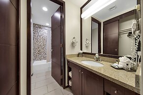 Peninsula Island Resort & Spa - Beach Front Property at South Padre Is