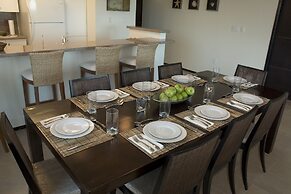 Peninsula Island Resort & Spa - Beach Front Property at South Padre Is