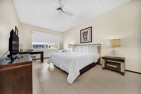 Peninsula Island Resort & Spa - Beach Front Property at South Padre Is