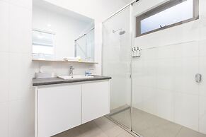 Comfort Inn Deakin Palms