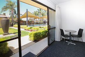 Comfort Inn Deakin Palms