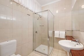 Comfort Inn Deakin Palms