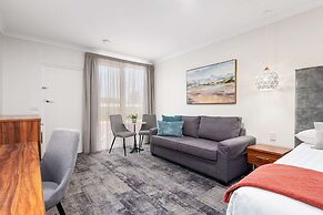 Comfort Inn Deakin Palms