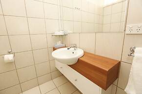 Comfort Inn Deakin Palms