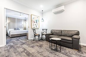 Comfort Inn Deakin Palms