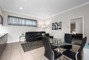 Comfort Inn Deakin Palms