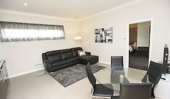 Comfort Inn Deakin Palms