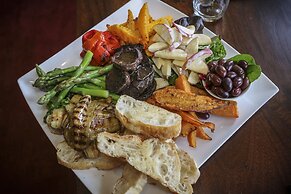 Comfort Inn Deakin Palms