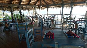 Las Rocas Resort And Spa