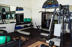 Las Rocas Resort And Spa