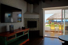 Las Rocas Resort And Spa