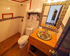 Las Rocas Resort And Spa