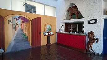 Las Rocas Resort And Spa