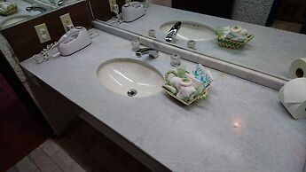 Las Rocas Resort And Spa